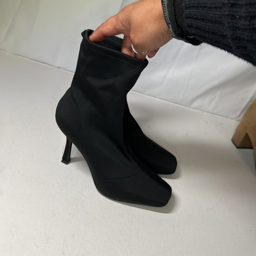 Olivia Ferguson JC-Starlight 11 Ankle Boots